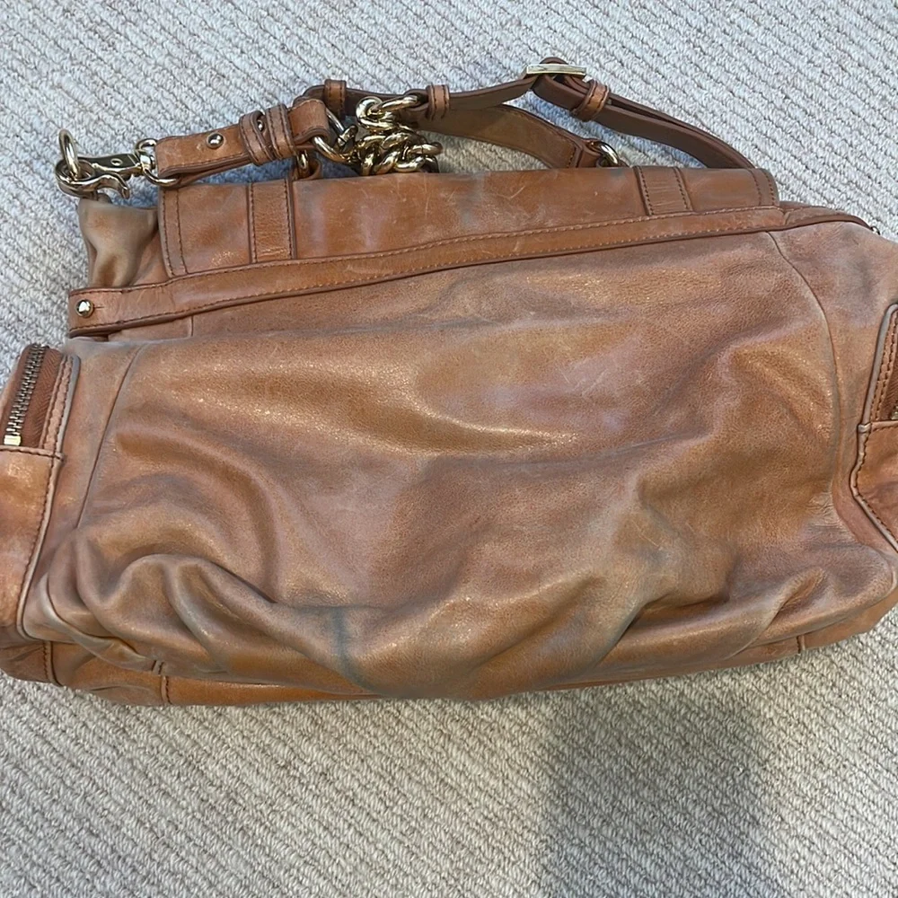 Large Badgley Mischka crossbody handbag - Picture 3 of 5